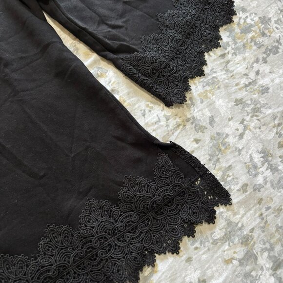 Chicos Womens Black Lace Trim Ponte Stretch 3/4 Sleeve Top Size 2 Large - Picture 5 of 5